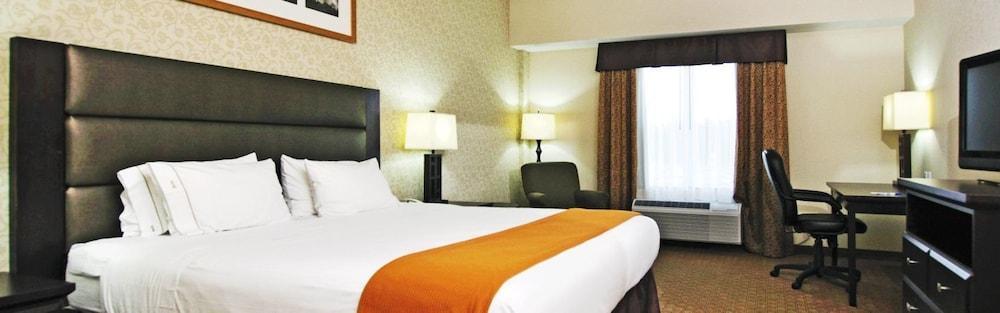 Holiday Inn Express Hotel & Suites Ottawa Airport By Ihg Ngoại thất bức ảnh