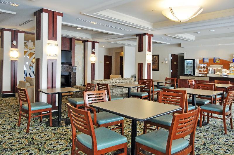 Holiday Inn Express Hotel & Suites Ottawa Airport By Ihg Ngoại thất bức ảnh